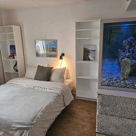 Central Room With Private Entrance And Ensuite Bathroom 스톡홀름 외부 사진