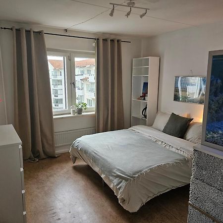 Central Room With Private Entrance And Ensuite Bathroom 스톡홀름 외부 사진