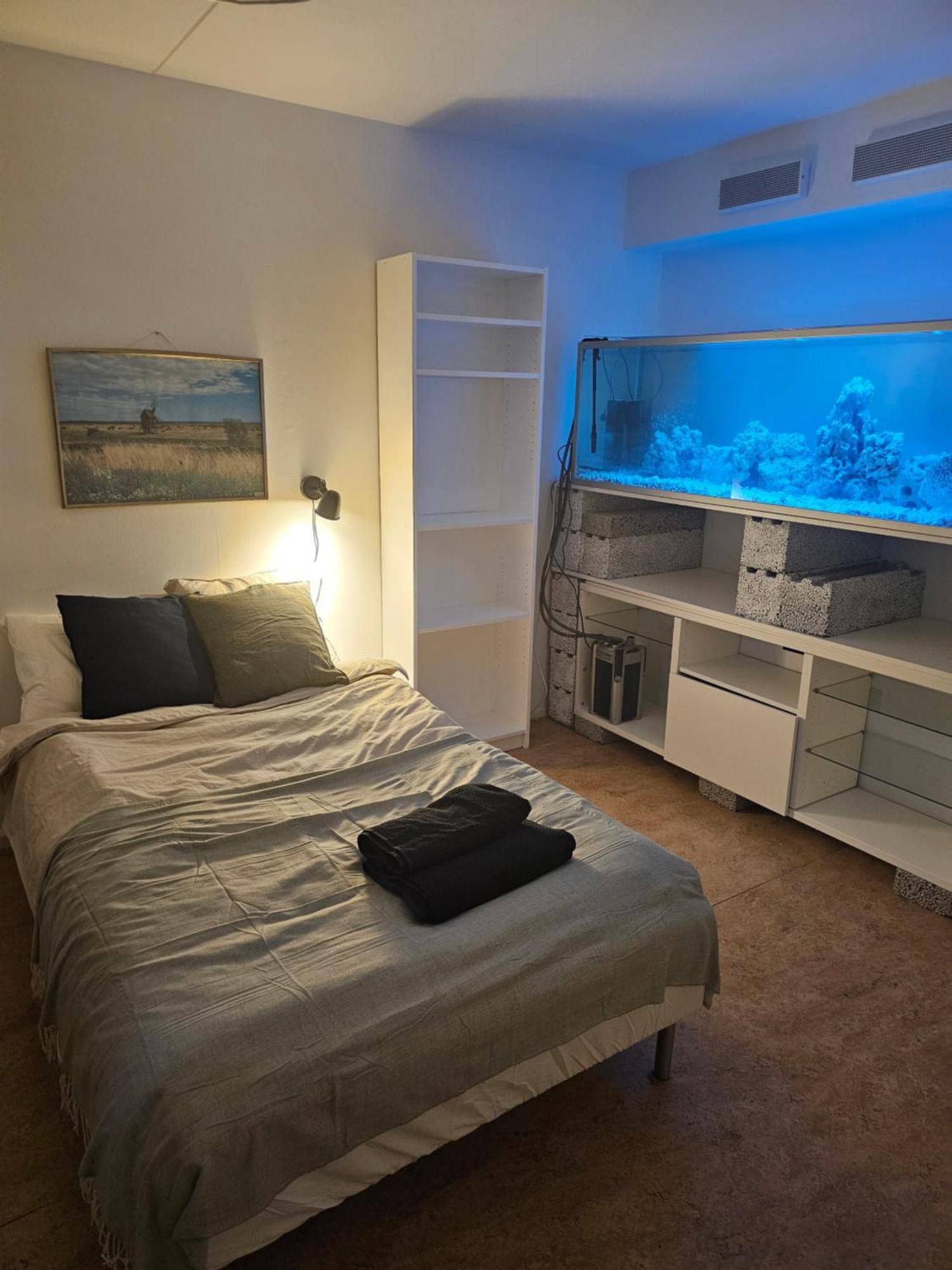 Central Room With Private Entrance And Ensuite Bathroom 스톡홀름 외부 사진