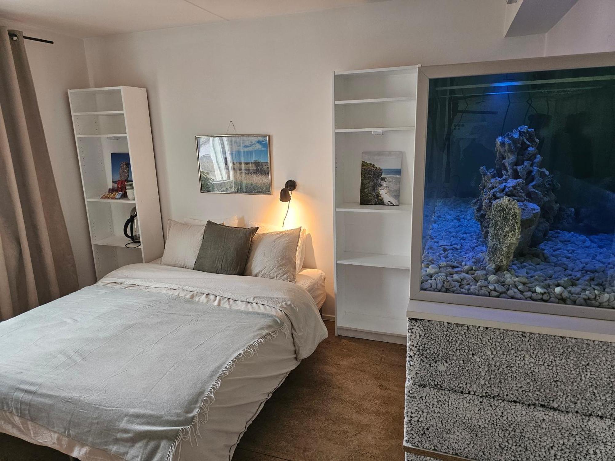Central Room With Private Entrance And Ensuite Bathroom 스톡홀름 외부 사진