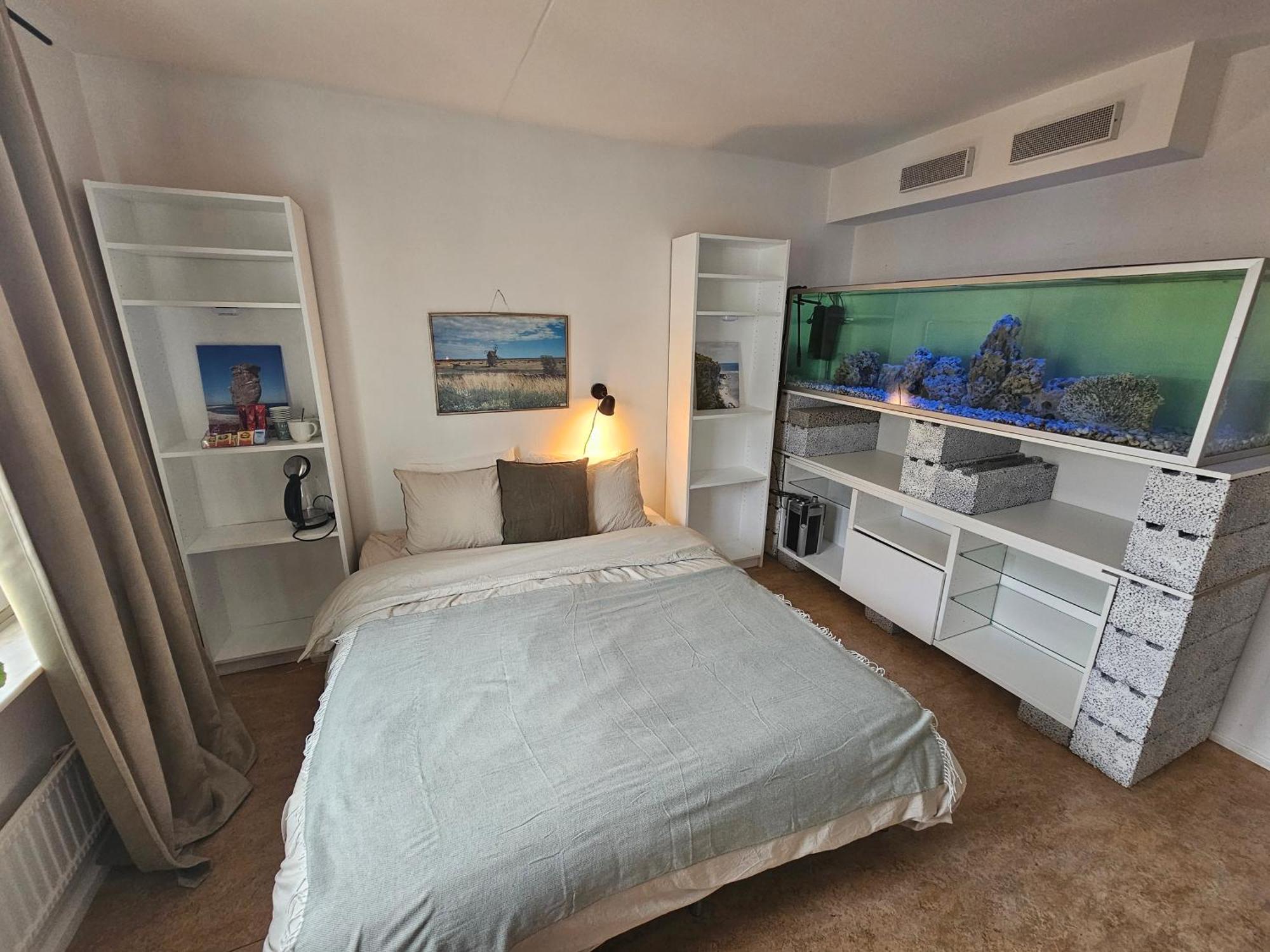 Central Room With Private Entrance And Ensuite Bathroom 스톡홀름 외부 사진